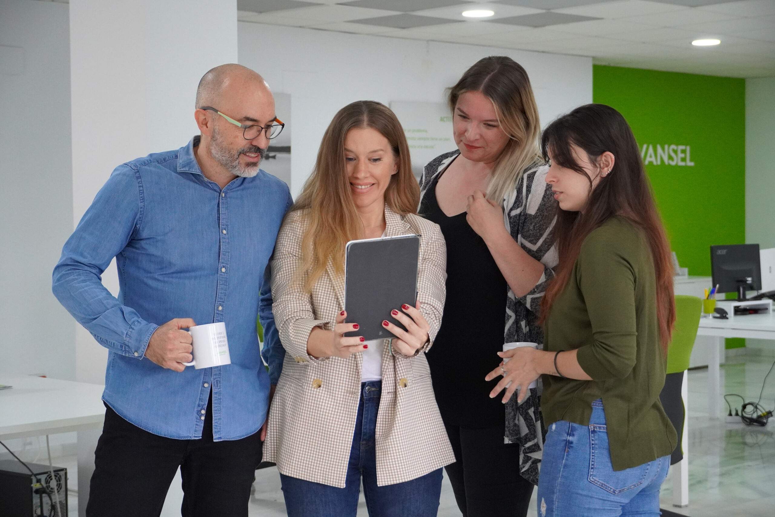 Equipo – Avansel Consultora de RRHH y Selección de personal para empresas Equipo - Avansel Consultora de RRHH y Selección de personal para empresas